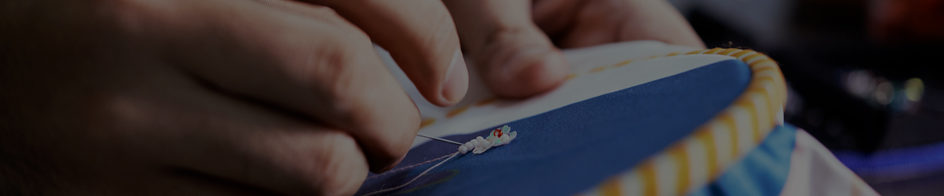 Contacto bordados de trajes regionales en Murcia por Martínez y Cervantes